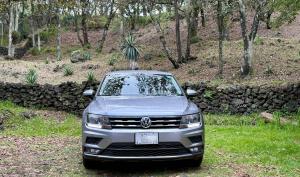 Volkswagen Tiguan Comfortline 5 asientos 2020