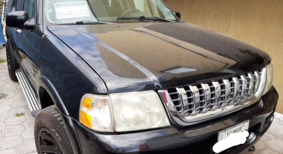 Ford Explorer XLT 2002 Riobamba