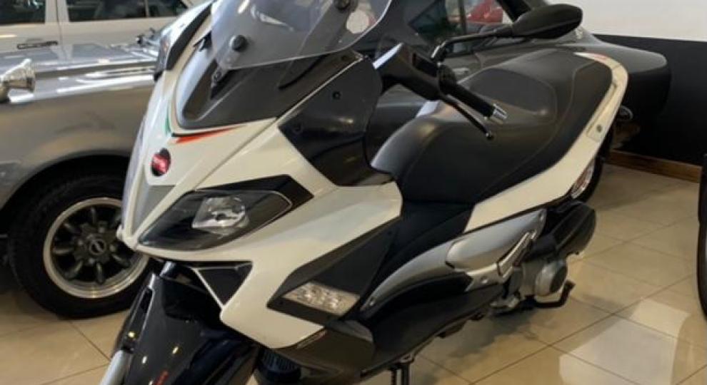 Aprilia SR Max 300 2015 Quito