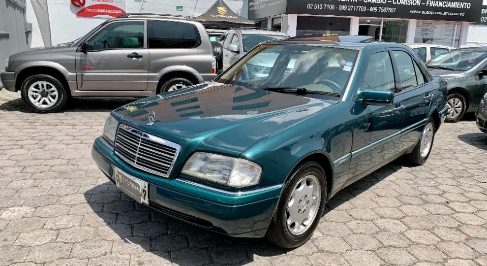 Mercedes Benz C220 1994 Quito