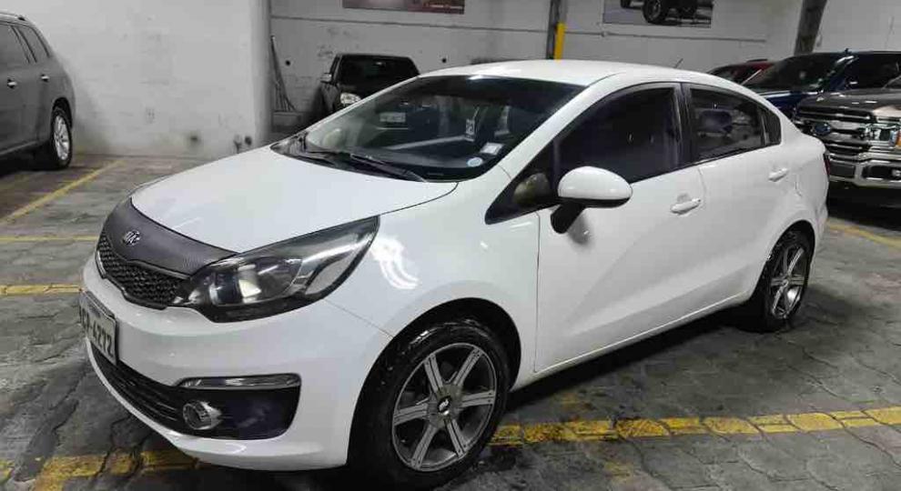 Kia Rio 2016 Quito