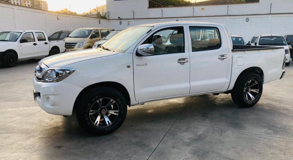 Toyota Hilux CD 4x2 2009 Cuenca