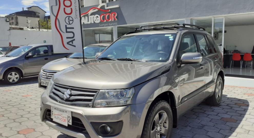 Suzuki Grand Vitara SZ 2.4 2015 Quito