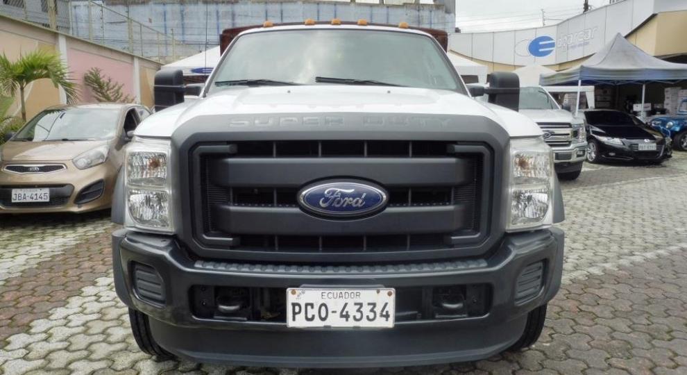 Ford F550 Super Dutty 2013 Santo Domingo