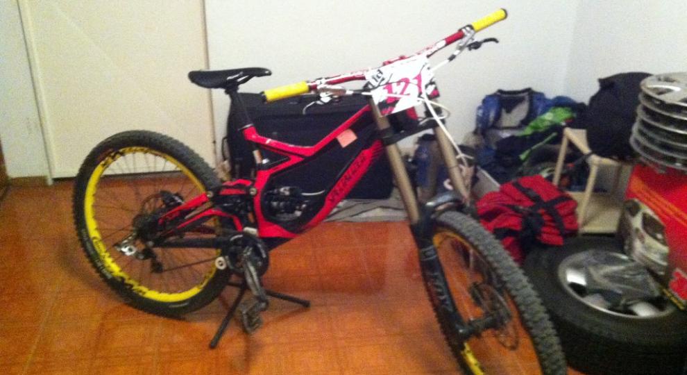 Specialized Demo 8.2 2012 Quito