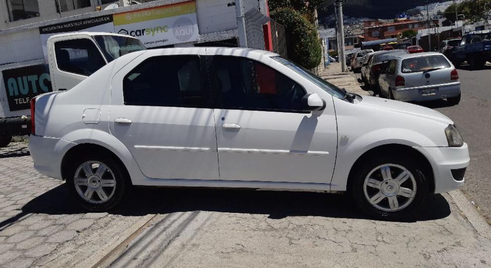 Renault Logan Dynamique 2012 Quito