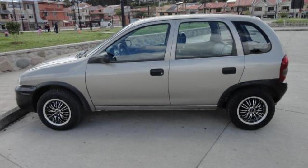 Chevrolet Corsa 2004 Cuenca
