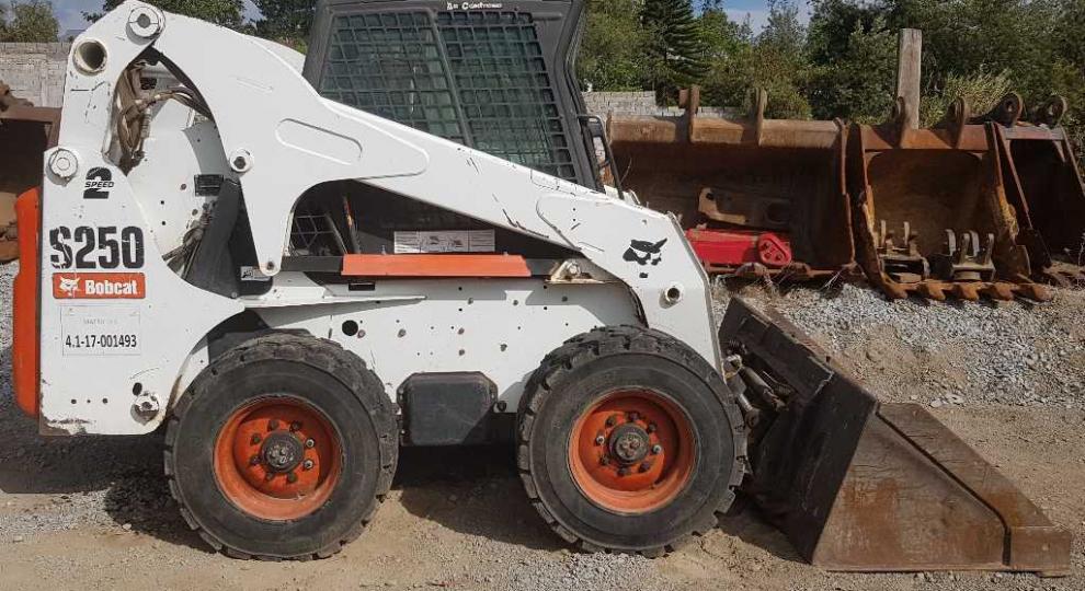 Bob Cat S250 2010 Quito