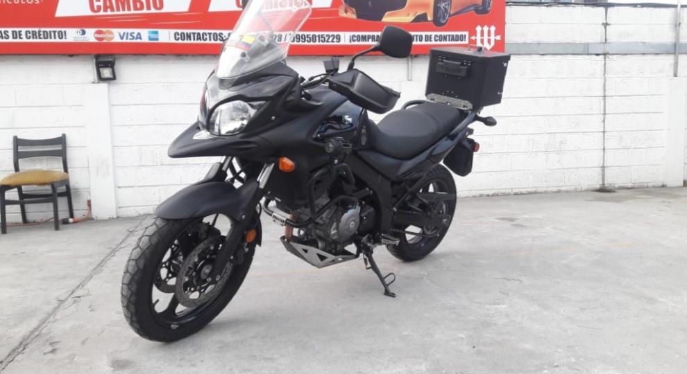 Suzuki V - Strom DL 650 A 2017 Quito