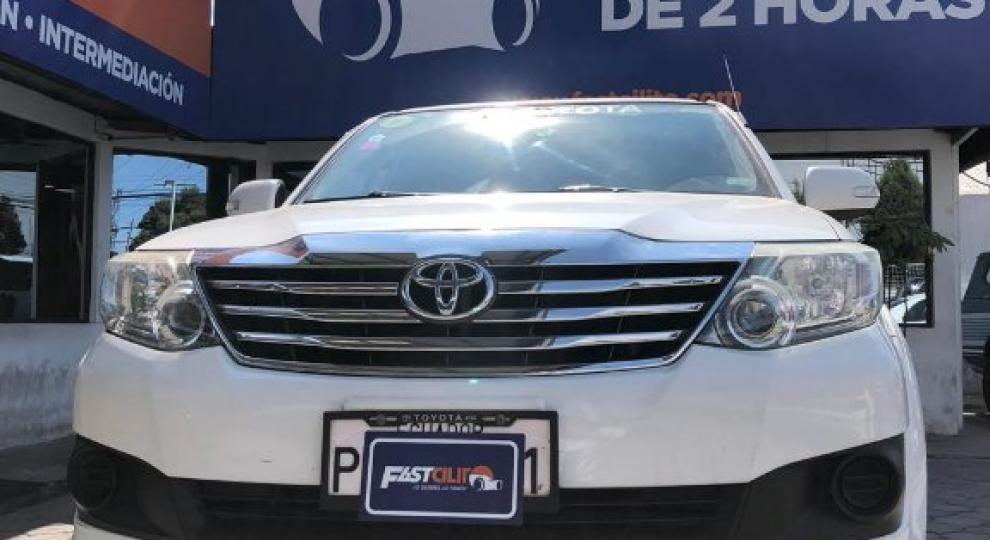 Toyota Fortuner 2.7 2012 Quito