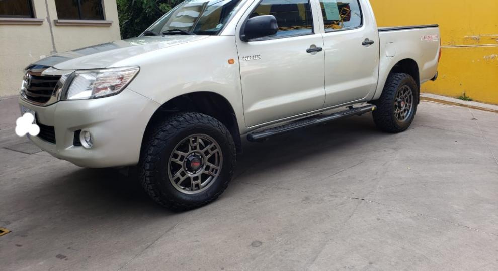 Toyota Hilux CD 4x4 Diesel 2013 Quito