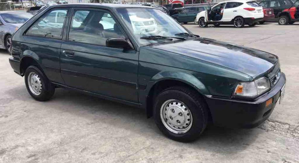Mazda 323 1998 Cuenca