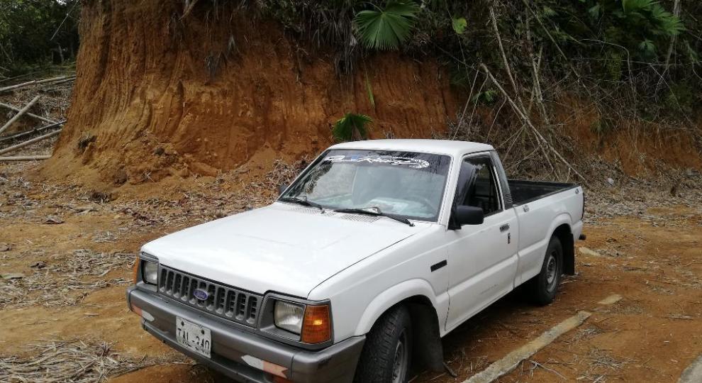 Ford Courier 1995 Manta
