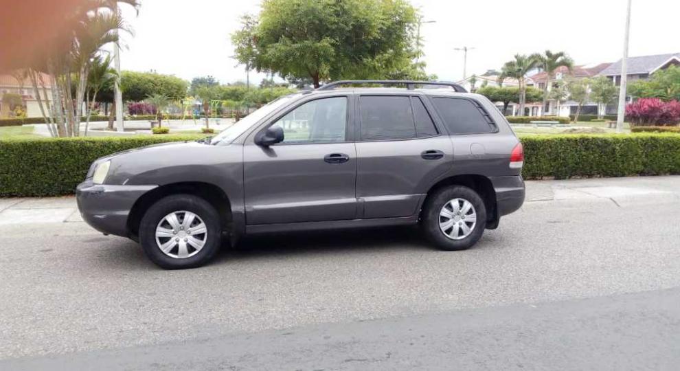 Hyundai Santa Fe 4x2 2004 Guayaquil