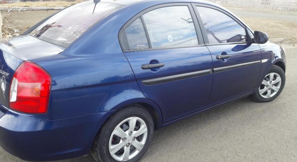 Hyundai Accent 2011 Manta