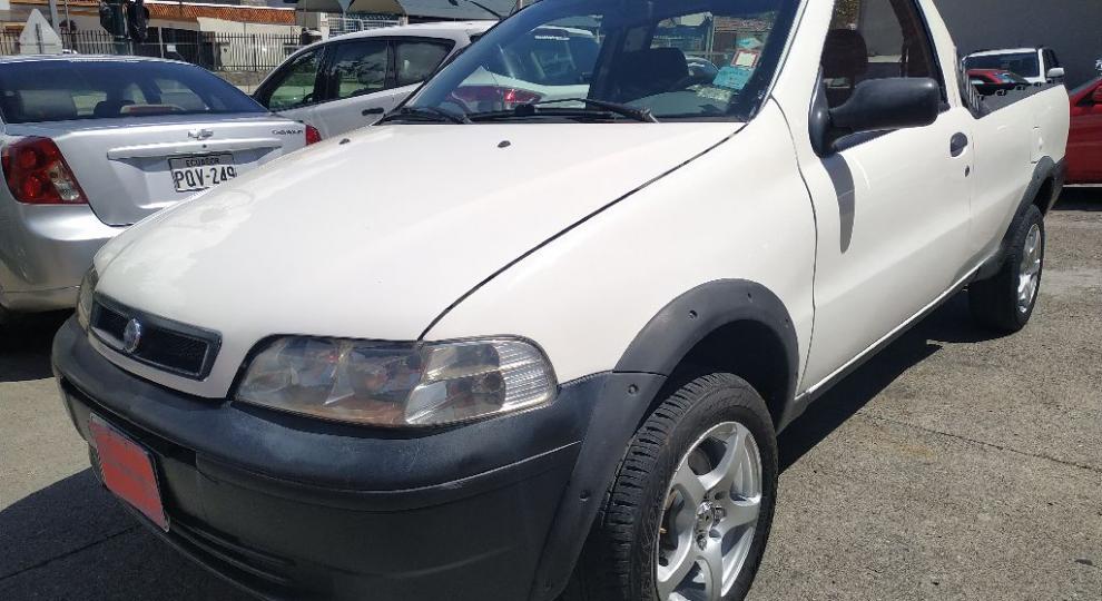 Fiat Strada 2005 Cuenca