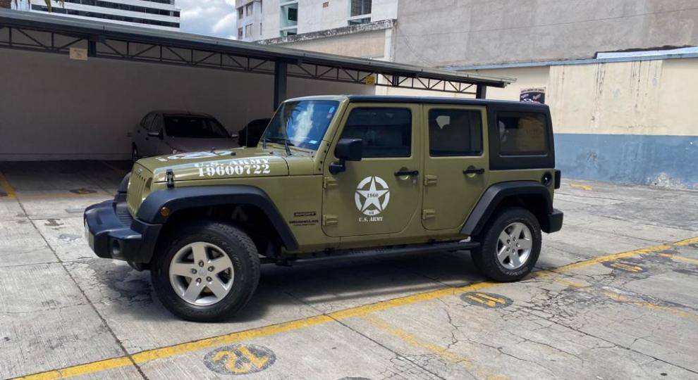 Jeep Wrangler Unlimited Sport 2013 Quito