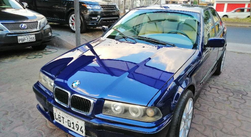 BMW 328i 1997 Quito