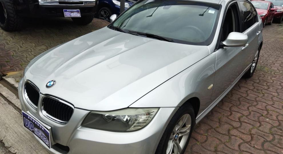 BMW 320i 2011 Quito