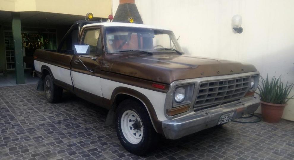 Ford F250 1976 Machala