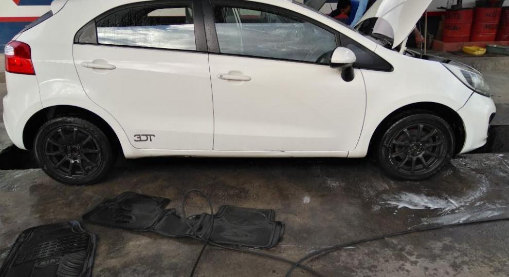 Kia Rio 2013 Otavalo