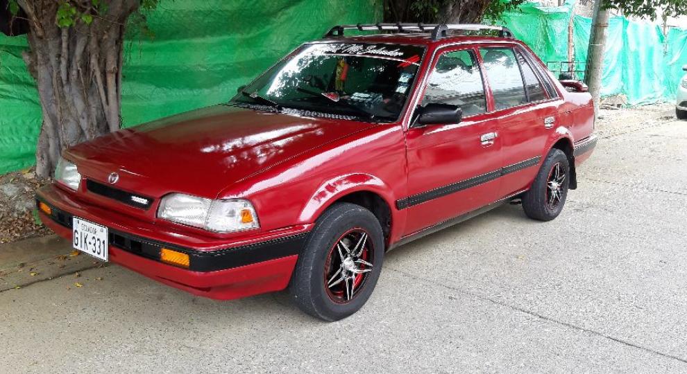 Mazda 323 1994 Guayaquil