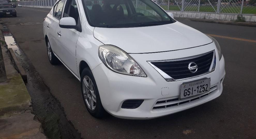 Nissan Versa 2013 Guayaquil