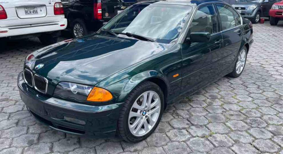 BMW 328i 1999 Quito