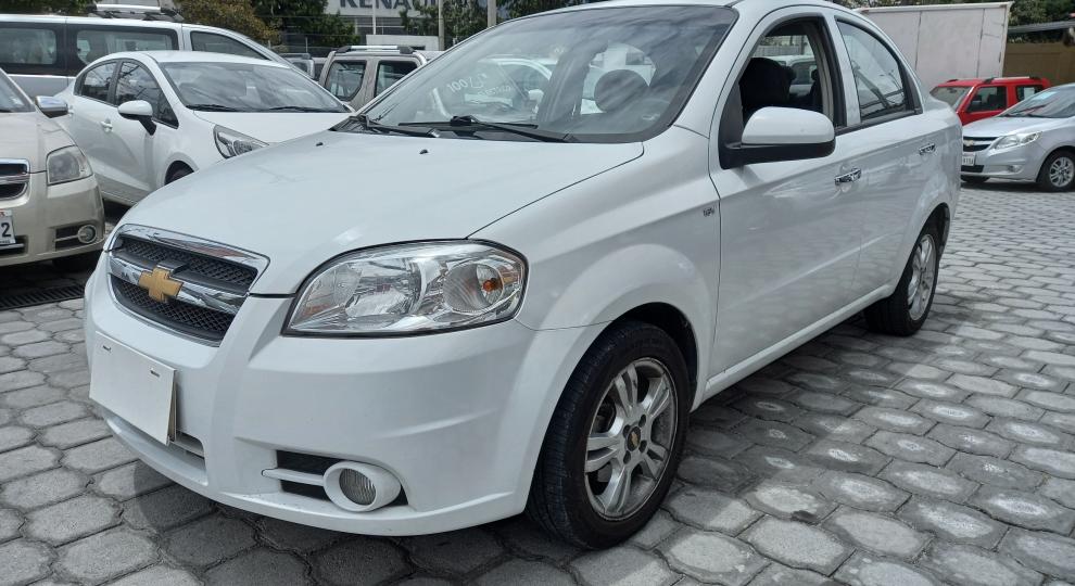 Chevrolet Aveo Emotion 2017 Quito