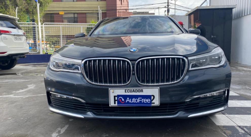 BMW 740i 2018 Quito