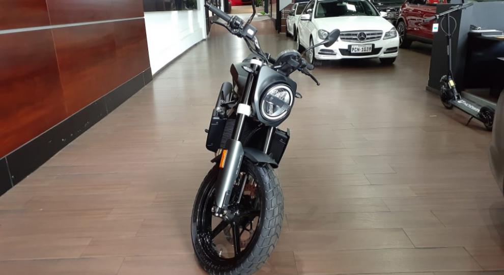 Husqvarna SVARTPILEN 701 2020 Quito