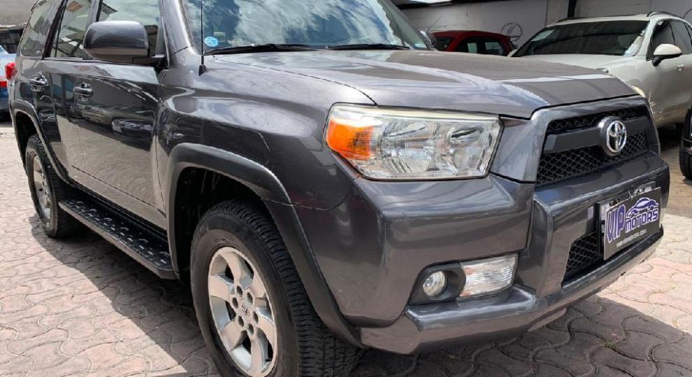 Toyota 4 Runner SR5 2013 Quito