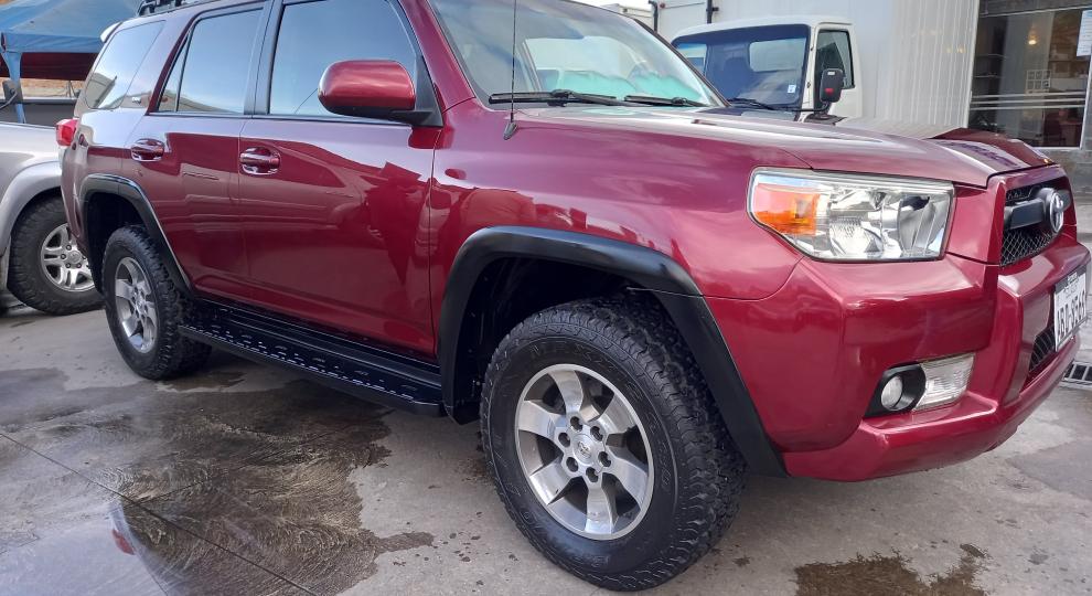 Toyota 4 Runner SR5 2014 Cuenca