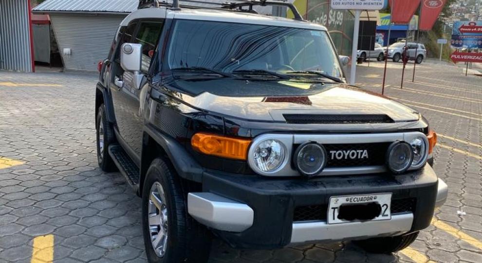 Toyota FJ Cruiser 2015 Cumbayá