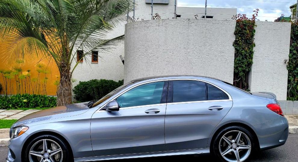 Mercedes Benz C300 2015 Ambato