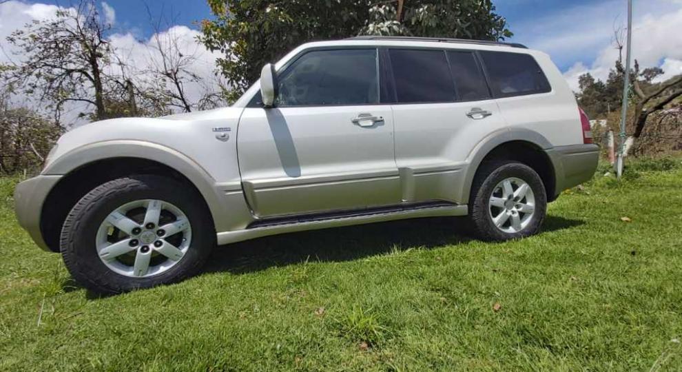Mitsubishi Montero 5P 2007 Ambato