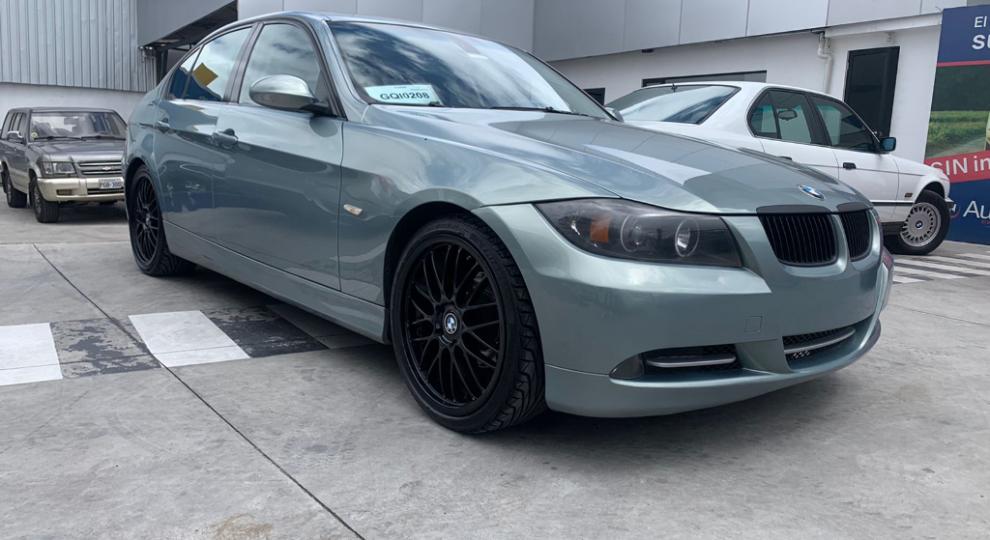 BMW 320i 2008 Quito