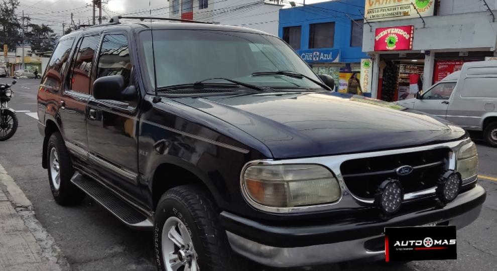 Ford Explorer XLT 2000 Quito