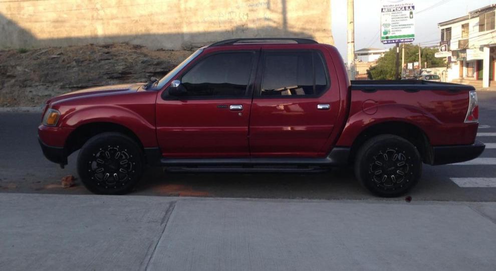 Ford Explorer 2001 Manta