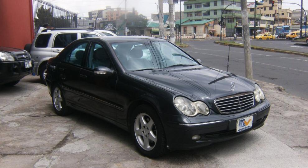 Mercedes Benz C240 2001 Quito