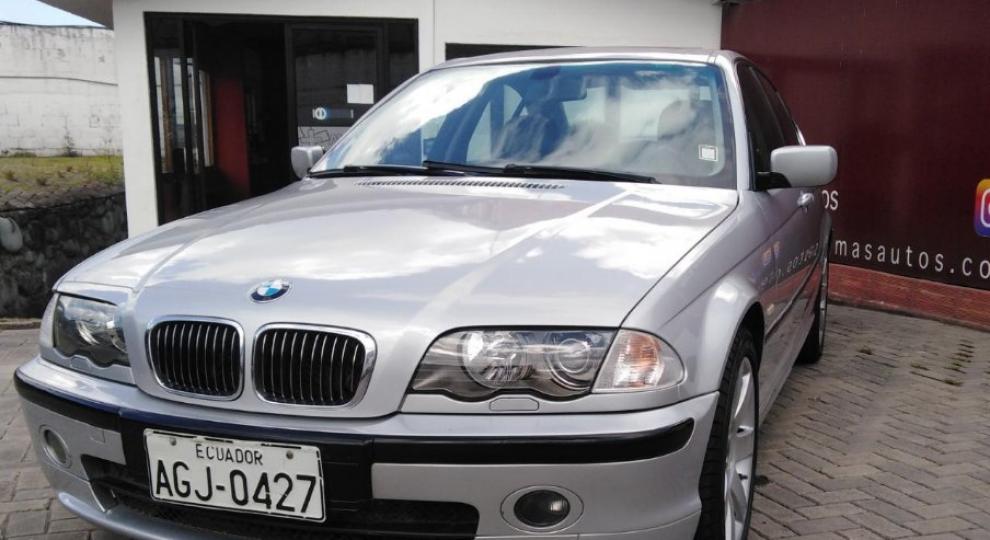 BMW 330i 2001 Cuenca