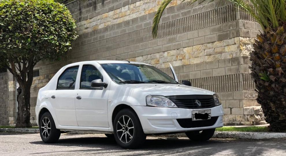 Renault Logan 2014 Quito