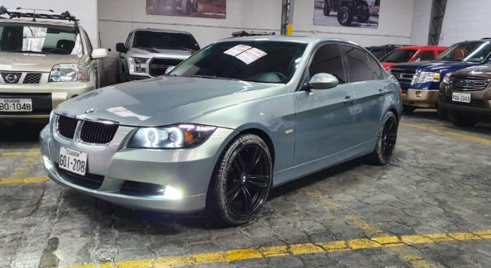 BMW 320i 2008 Quito