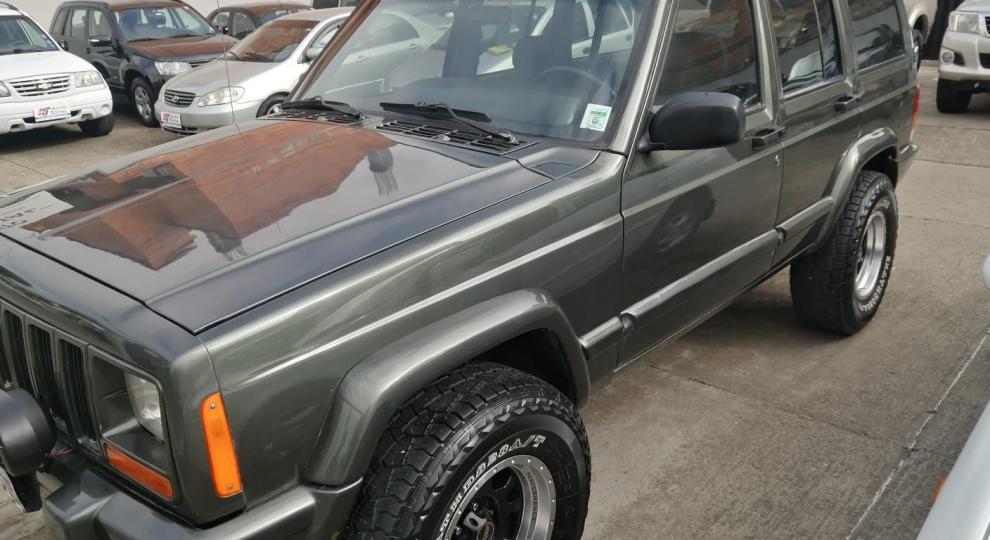 Jeep Cherokee Laredo 1997 Cuenca