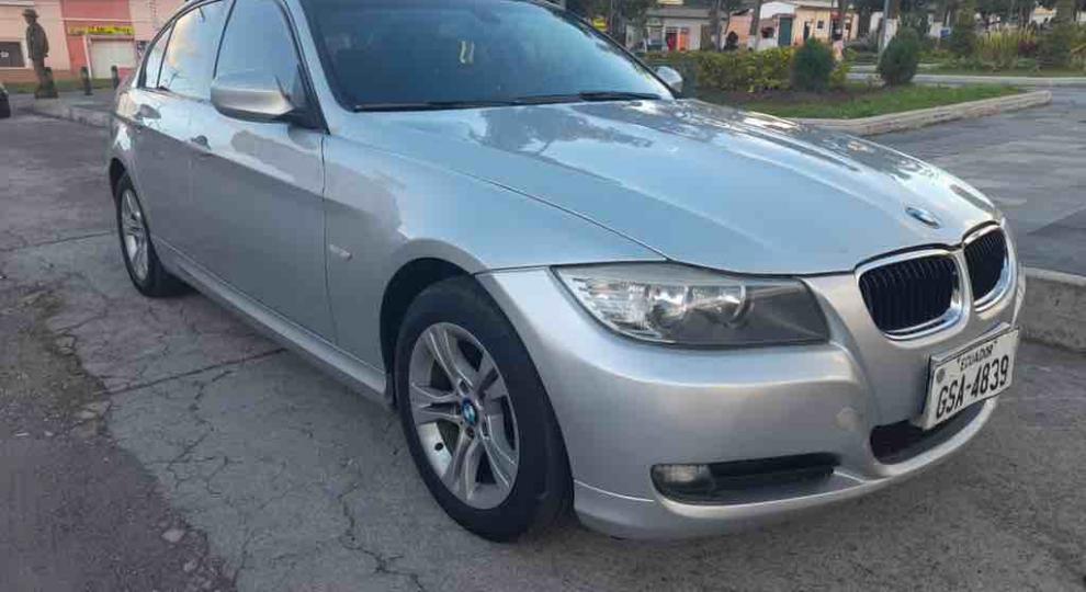 BMW 320i 2011 Quito