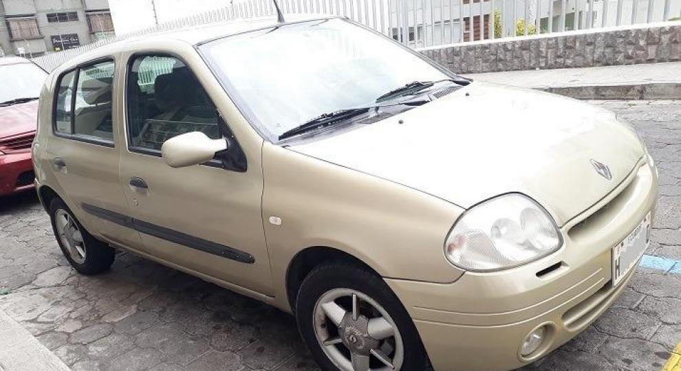 Renault Clio 2002 La Victoria