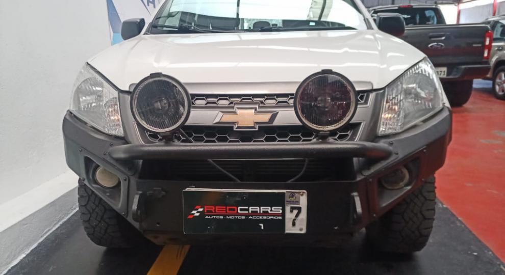 Chevrolet D-MAX CRDI FULL AC 3.0 CD 4X4 TM DIESEL 2017 Quito
