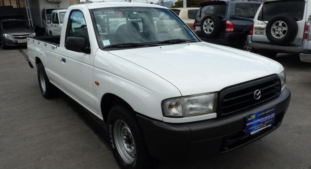 Mazda B2200 CS 2003 Cuenca