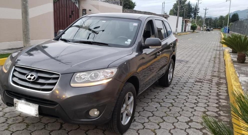 Hyundai Santa Fe 4x2 2011 Quito