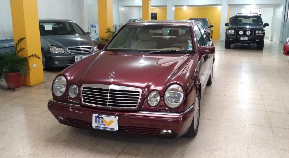 Mercedes Benz C320 1998 Quito
